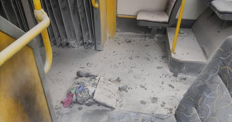 В Киеве в троллейбус бросили &laquo;коктейль Молотова&raquo;: пострадала женщина