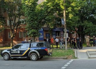 В Полтаве радикалы напали на офис «Оппозиционной платформы — За жизнь»