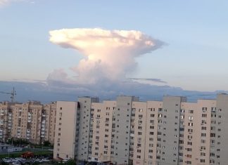 Жителей Саратовской области взбудоражило облако в виде «ядерного гриба»