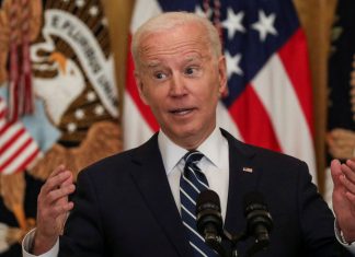 Байден отменил указ Трампа о бане TikTok. Что теперь будет с сервисом