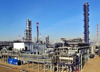 Беларусь дополнительно урежет объемы поставок бензина на Украину