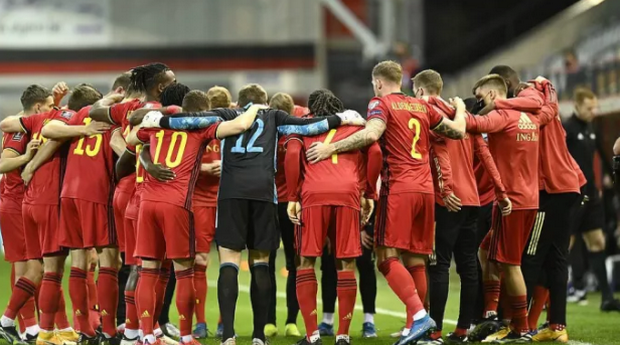 Евро-2020 стартует сегодня! Почему турнир носит прошлогоднее название, кто фавориты и какие шансы у России?