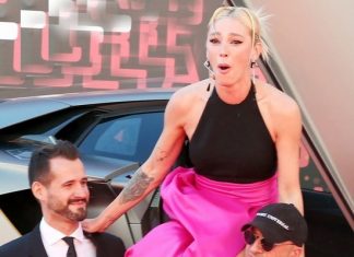 Ивлеева запуталась в каблуках и рухнула на красной дорожке