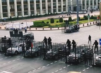 Кремль задал вопрос Минску: Кто из олигархов финансировал майдан в Беларуси