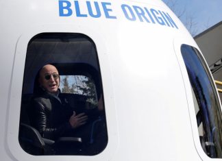 «Мечтал об этом с пяти лет»: Джефф Безос летит в космос