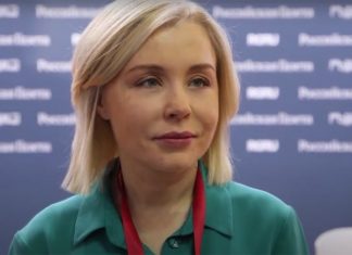 Мурашко: Россия переломила ситуацию с COVID-19