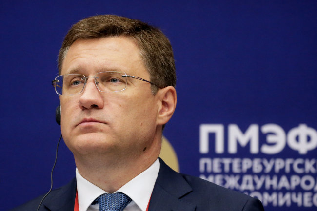 Мурашко: Россия переломила ситуацию с COVID-19