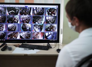 «Нетипичное поведение»: как искусственный интеллект будет следить за школьниками