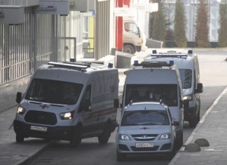 Прыжок в “третью волну»: коронавирус стремительно отвоевал Россию