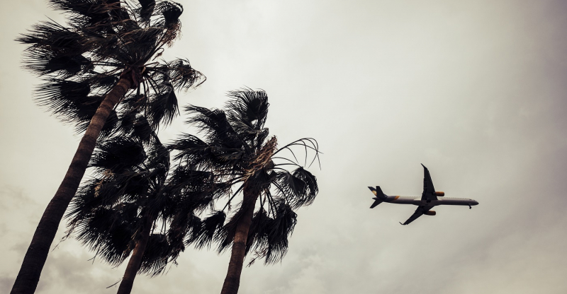 Росавиация грозит операторам строгими мерами за продажу билетов на грузопассажирские рейсы в рамках турпакетов