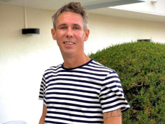 «Шоу уродцев»: Алексей Панин оторопел от артистов на «Муз-ТВ»