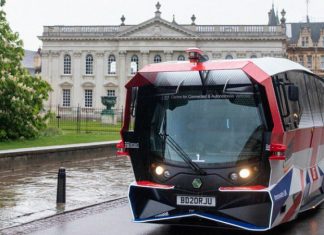 «Выглядит как злой покемон»: как беспилотный автобус напугал британцев