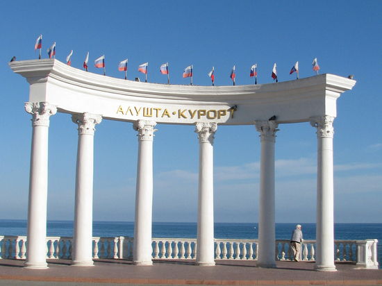 Алушта переходит на подачу воды по графику