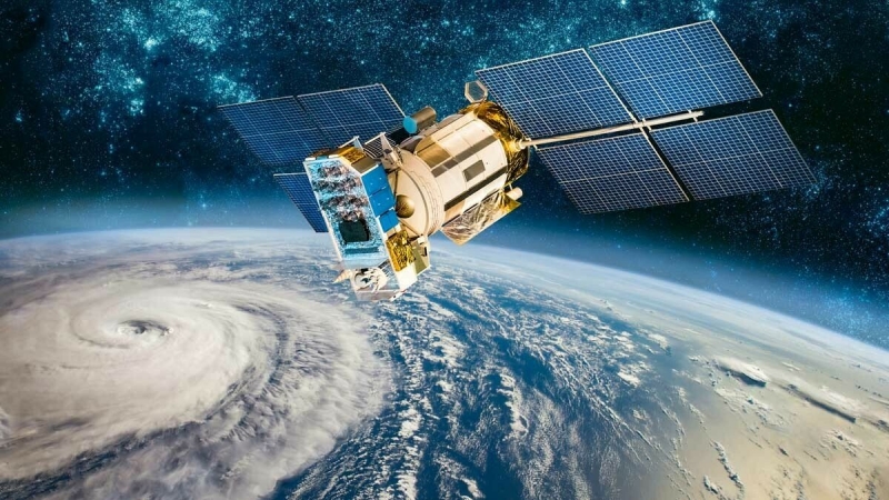 Россия начала освоение Арктического региона с помощью космоса