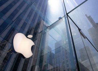 На смену iPhone: Apple выпустит свою первую VR-гарнитуру