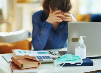 Врач рассказала, как избежать рисков для здоровья при «удаленке»