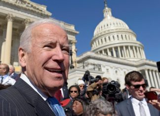 Администрация Байдена рассказала о перспективе отмены антироссийских санкций