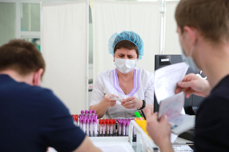 Привившиеся "Спутником V" могут стать донорами плазмы