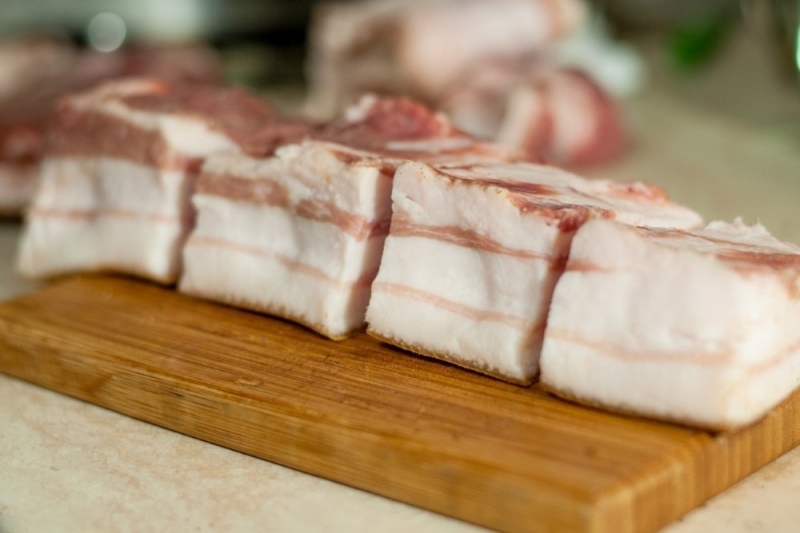 Врач рассказала о полезных свойствах свинины для организма