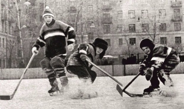 Александр Епифанов: &laquo;Даже бандиты &laquo;Черной кошки&raquo; играли в хоккей с мячом&raquo;