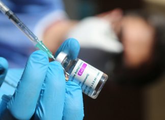 AstraZeneca: Доказательств угрозы возникновения тромбов от вакцины нет