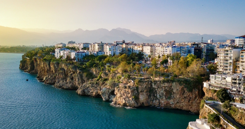 &laquo;Дешево не значит плохо&raquo;: россиянин рассказал о бюджетном отдыхе в Анталии