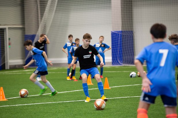 Награда за чемпионство: &laquo;Нефтехимик-2007&raquo; отправится на матч сборной России по футболу