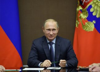 Путин планирует привиться от коронавируса во вторник