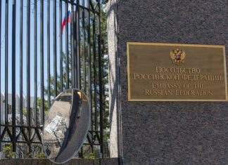 Российское посольство назвало обвинения США во вмешательстве в выборы безосновательными