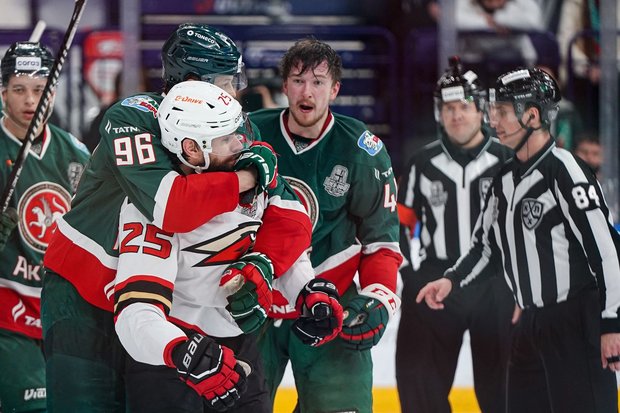 Действительно ли судьи помогают &laquo;Ак Барсу&raquo;, и в чем претензии &laquo;Авангарда&raquo;? Разбираемся в скандале