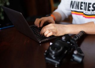 «Если «скопинский маньяк» захочет провести стрим, его забанят»: почему Twitch изменил правила