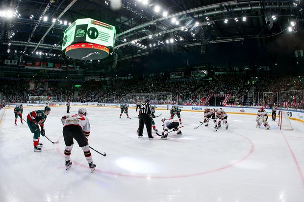 Квартальнов, менеджерские промахи и склоки с бывшими сотрудницами: проблемы &laquo;Ак Барса&raquo; в Кубке Гагарина