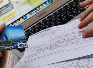 Перехватят SMS, заберут деньги: хакеры готовят атаку на счета россиян