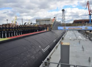 Арсенал ВМФ России расширился подводной лодкой новой эпохи