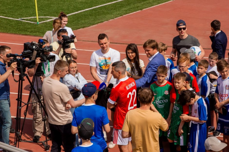 Более 300 татарстанских детей стали участниками &laquo;Урока футбола&raquo; от РФС и Группы ТАИФ