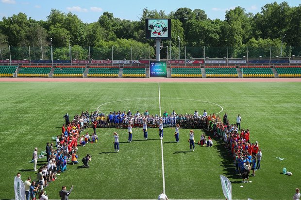 Более 300 татарстанских детей стали участниками &laquo;Урока футбола&raquo; от РФС и Группы ТАИФ