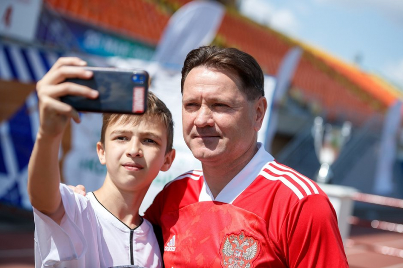 Более 300 татарстанских детей стали участниками &laquo;Урока футбола&raquo; от РФС и Группы ТАИФ