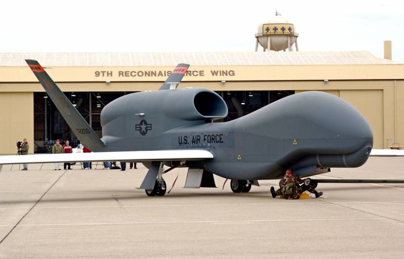 Вправе ли российские военные глушить американские разведывательные RQ-4 Global Hawk