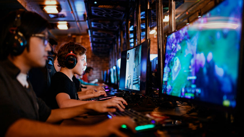 Исключат возможность общения: власти намерены распространить на видеоигры закон Яровой