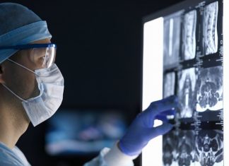 Онколог рассказал, как не пропустить начало рака