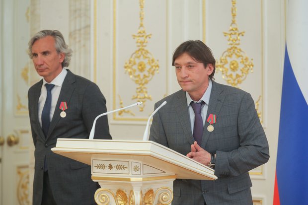 Рустам Минниханов &mdash; &laquo;Синтезу&raquo;: &laquo;Вы заслуженно стали чемпионами&raquo;