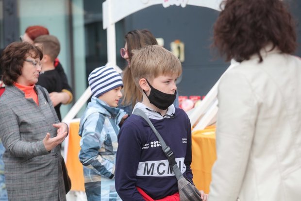 События недели: Путин запустил Aurus, Мишустин приехал на КАМАЗ, а в Казани взялись за самокатчиков