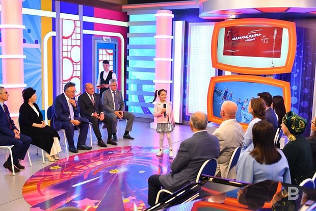 События недели: Путин запустил Aurus, Мишустин приехал на КАМАЗ, а в Казани взялись за самокатчиков