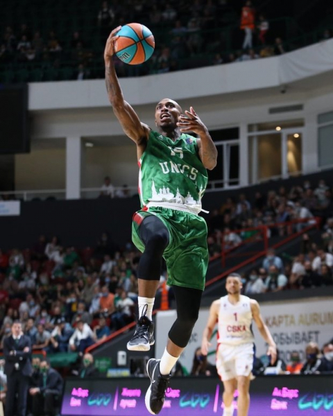 УНИКС проиграл сам себе в стартовом матче золотой серии