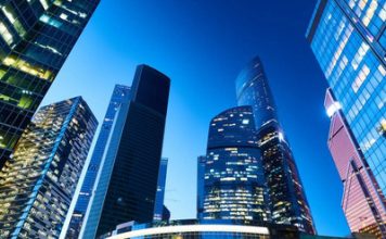 Покупка квартиры в Москве и Московской области на стадии котлована: что следует знать?