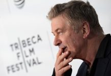 Алеку Болдуину грозит тюрьма: убийство на съемках обрастает новыми подробностями