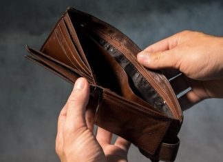 Астролог предрекла финансовый крах четырем знакам зодиака в 2022 году