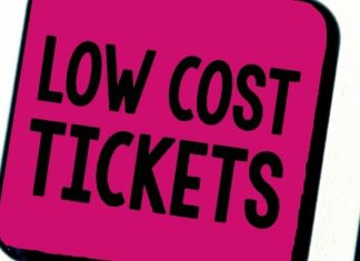 Авиабилеты на перелеты по России подешевели в среднем на 30 процентов