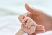 Депутаты Госдумы разрешили родителям самим решать, где родился их ребенок