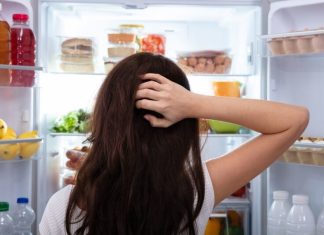 Доктор наук Шевелева рассказала, как защитить еду в холодильнике от загрязнения микробами